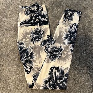 Beyond Yoga Olympus High Waist Midi Leggings Small